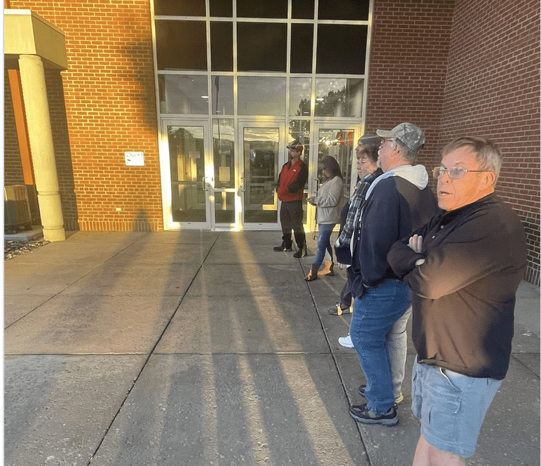 Martinsburg, PA: Election Officials Tell Voters That Polling Place Has Wrong Tabulators and Wrong Ballots